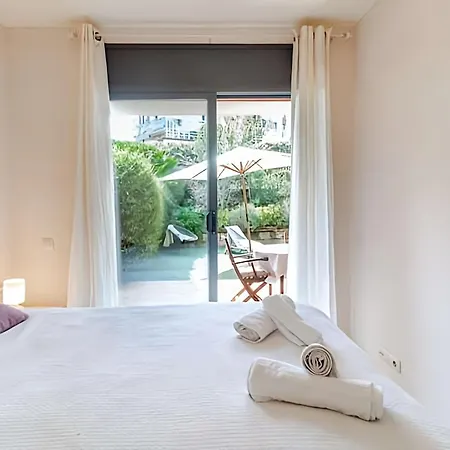 Pretty Garden Next To A Charming Apartamento *